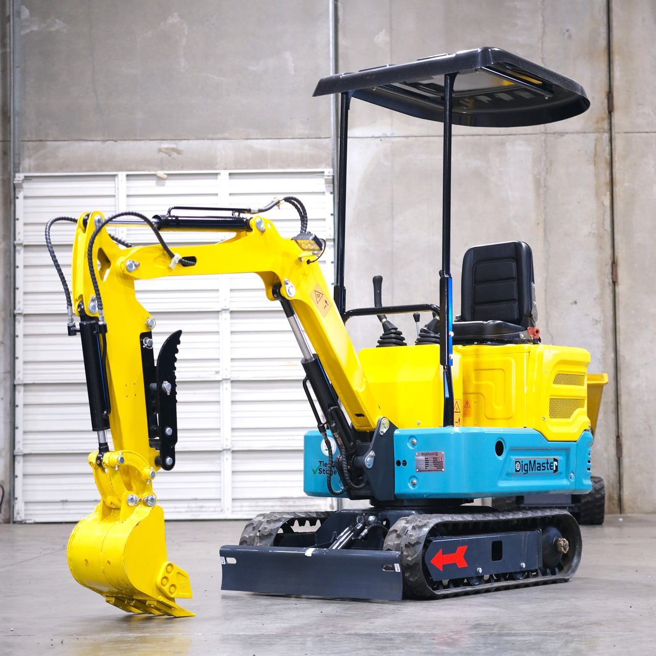 0 Hours | 1-Tonn Mini Excavator 420cc gas • prefect for homeowners