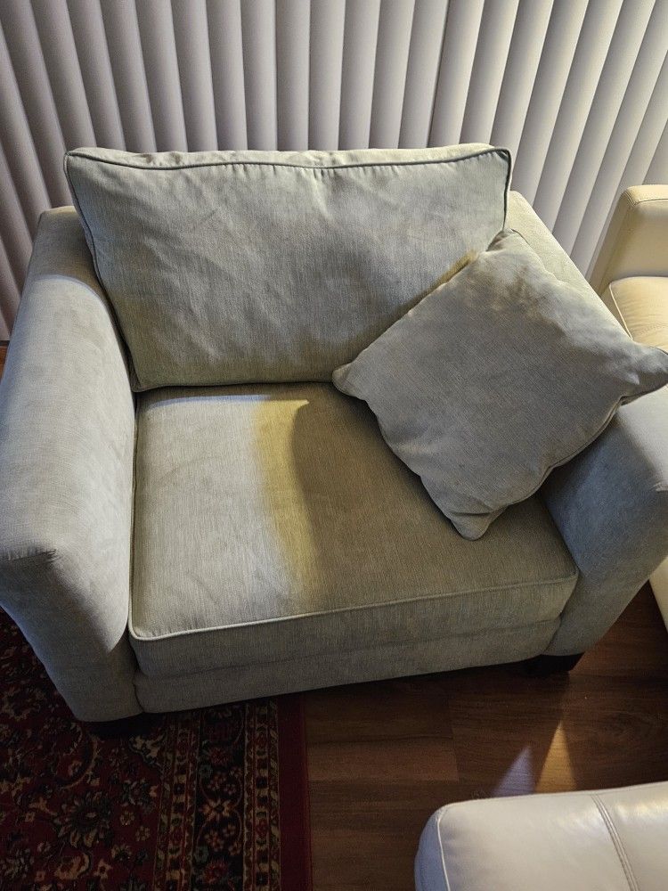 Large Comfy Fabric Chair