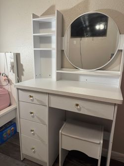 dressing table
