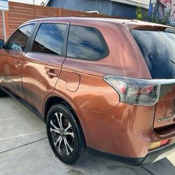 2014 Mitsubishi Outlander