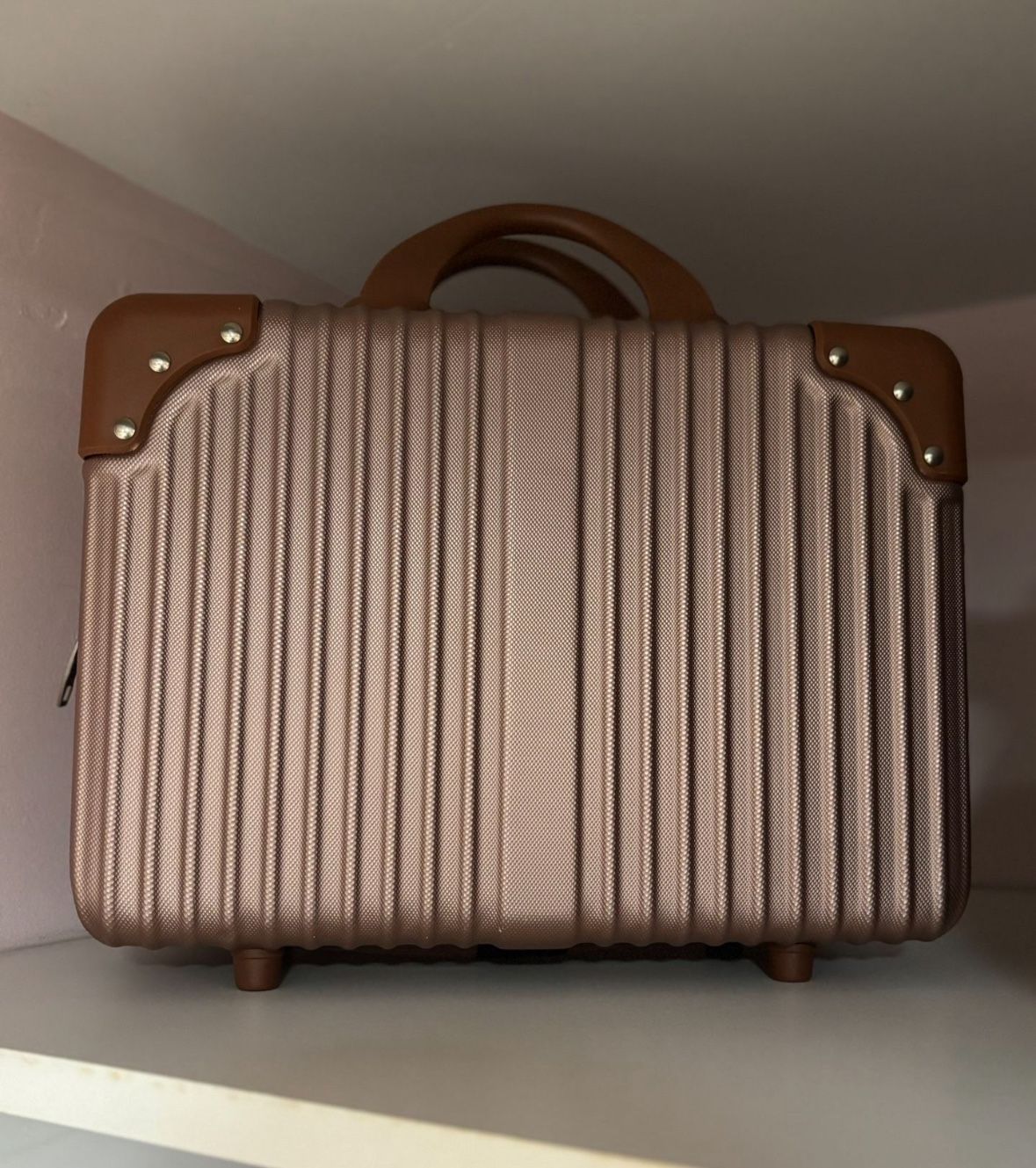 Puíche Tresór Vanity luggage case