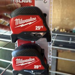 Milwaukee tape mesure