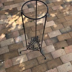 Vase Stand