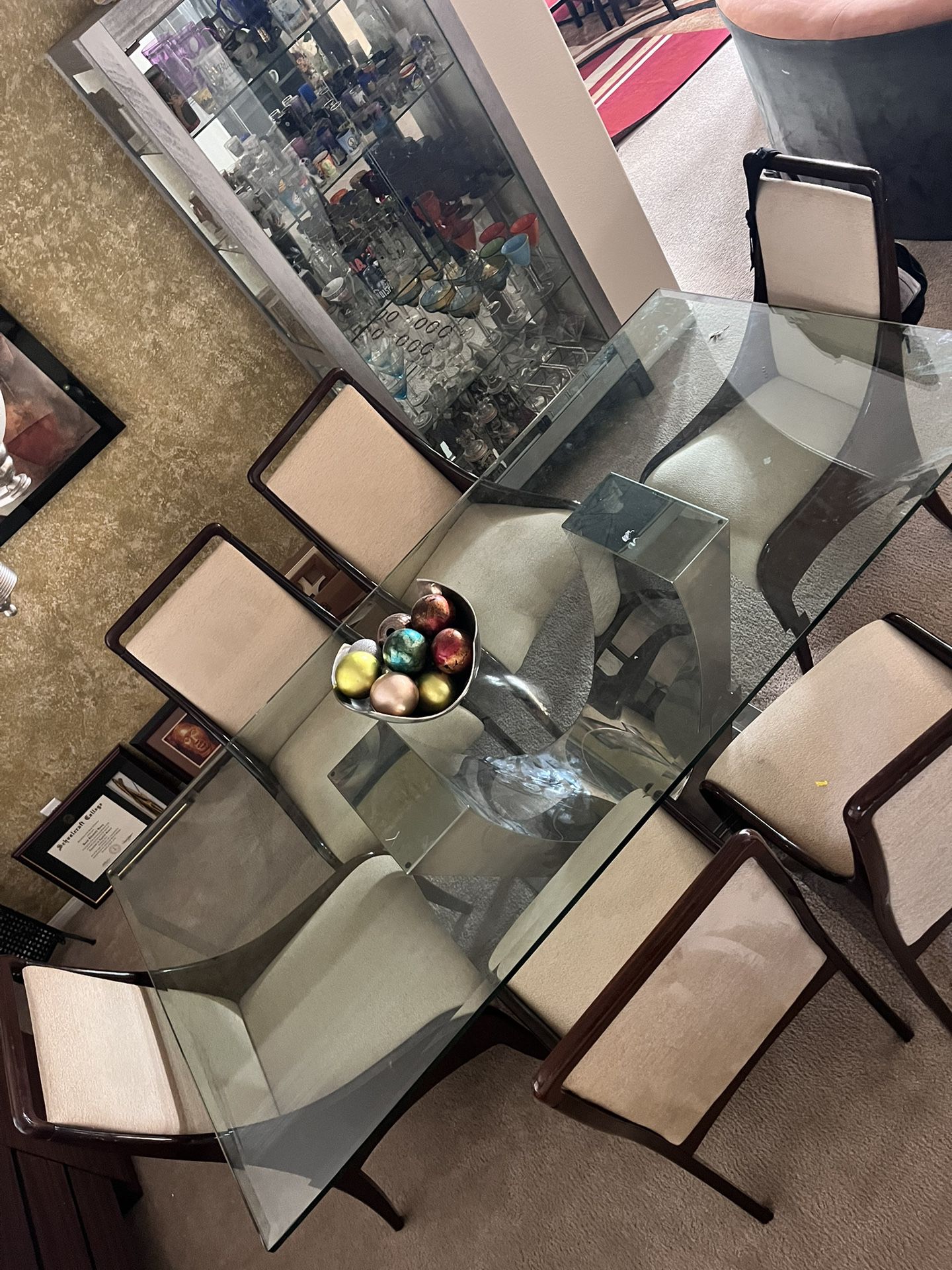 6 Seated Dinning Room Set For Sale 