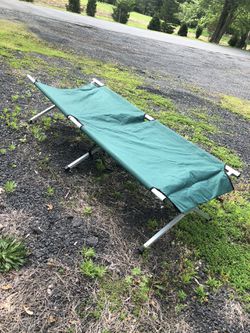 Picnic foldable bed