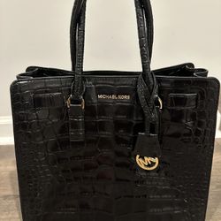 Michael Kors Leather Purse 