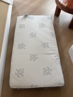 Colchón para cuna Beautyrest Black.