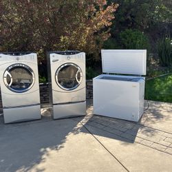 Washer/Dryer & Freezer