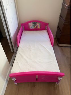 Kids bed and mattress