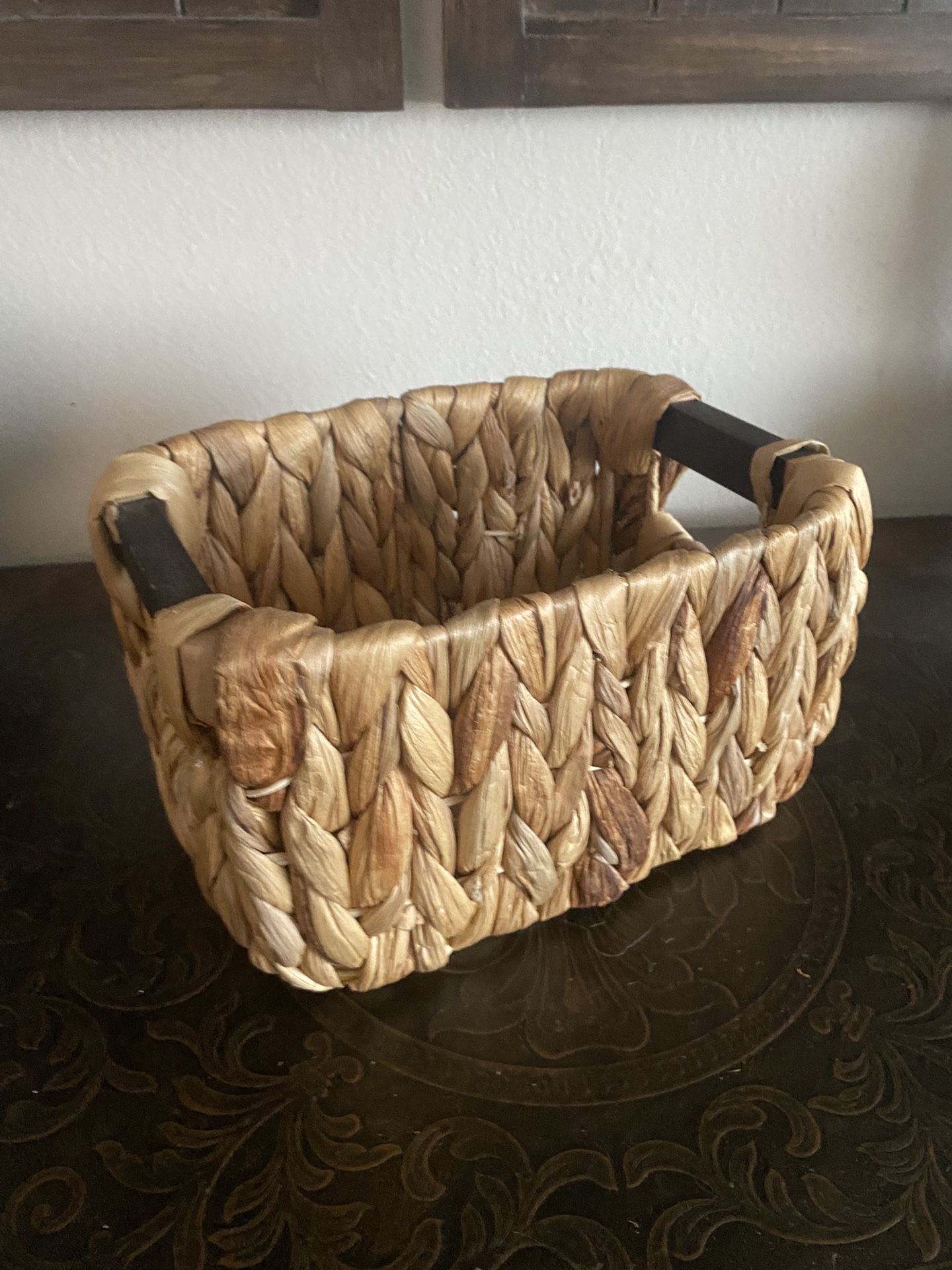 Seagrass Storage Basket w/ Handles