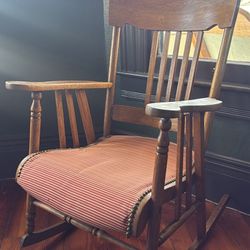 Rocking Chair 