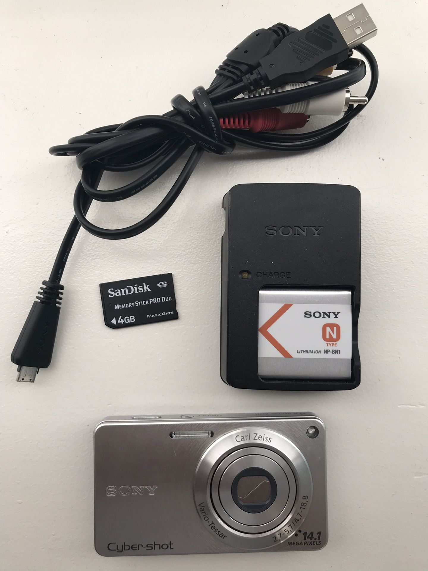 Sony digital camera DSC-W350