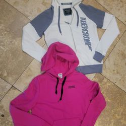 Women's Sweaters Sz Small