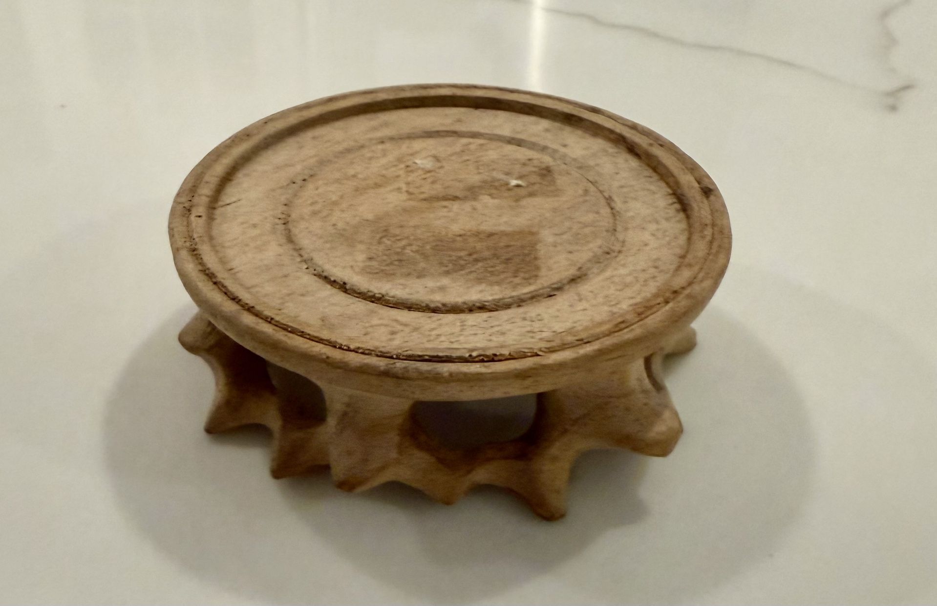 Handmade wooden base S