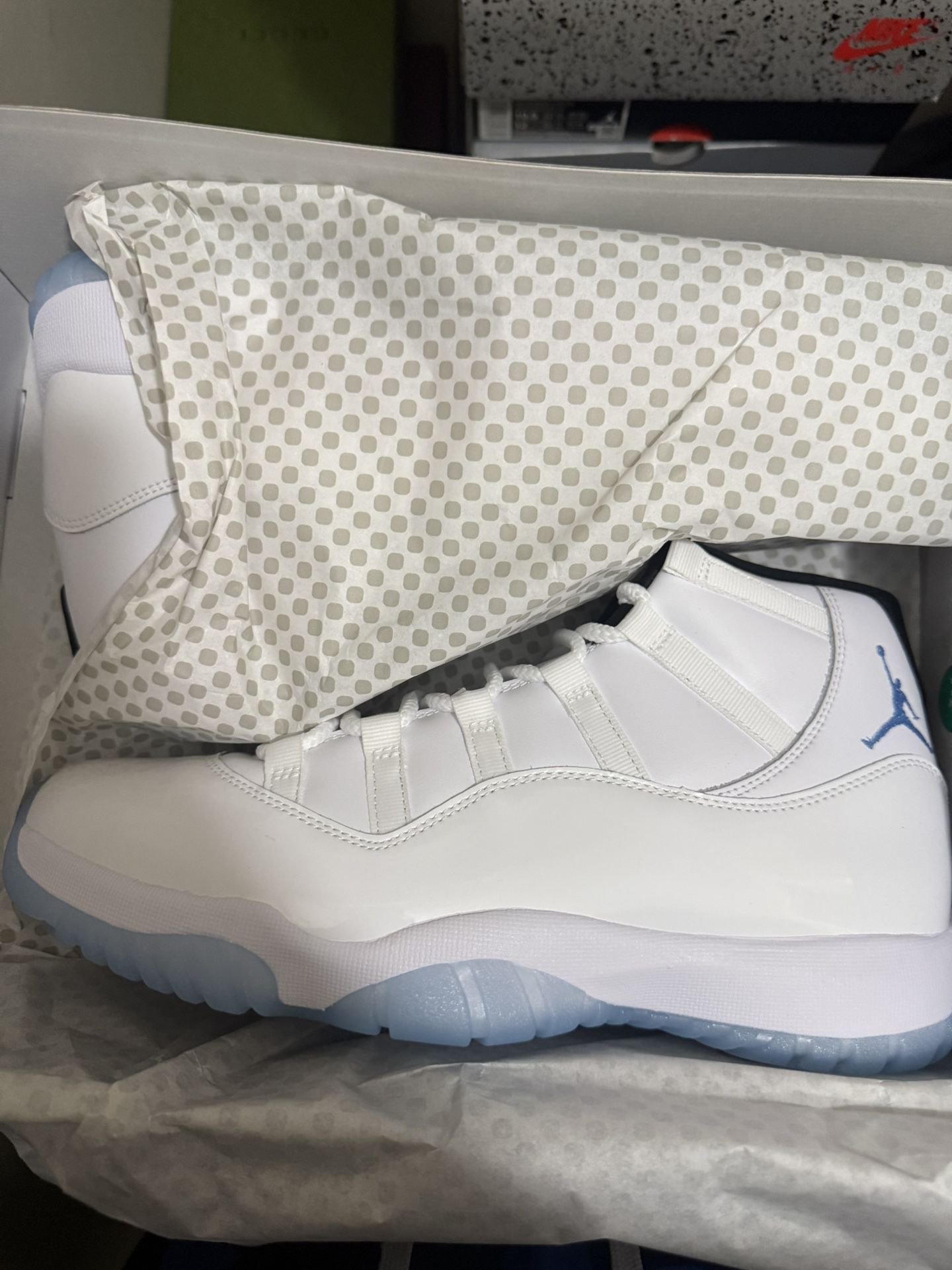 Air Jordan Retro 11 Legend Blue Size 10.5