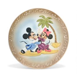 Disney "Mickey & Minnie at the Dance" collector plate. 7” This vintage item is part of a collection and was produced by The Bradford Exchange.   T-19