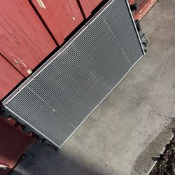 Ford F250 Radiator 