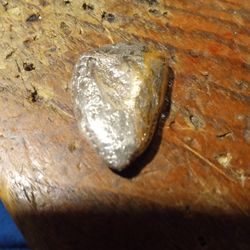 Silver Chunk Weighs Over A Oz 20 Bucks Cash