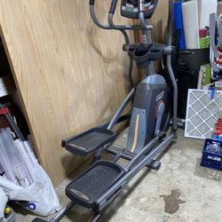 AFG Sport 3.5AE Elliptical 