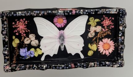 Resin Tray with Pressed Flowers and Butterfly