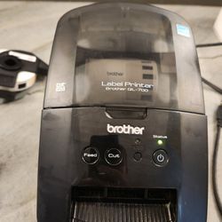 Brother QL 700 LABEL printer 