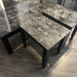 Coffee Table and 4 End/Side Tables