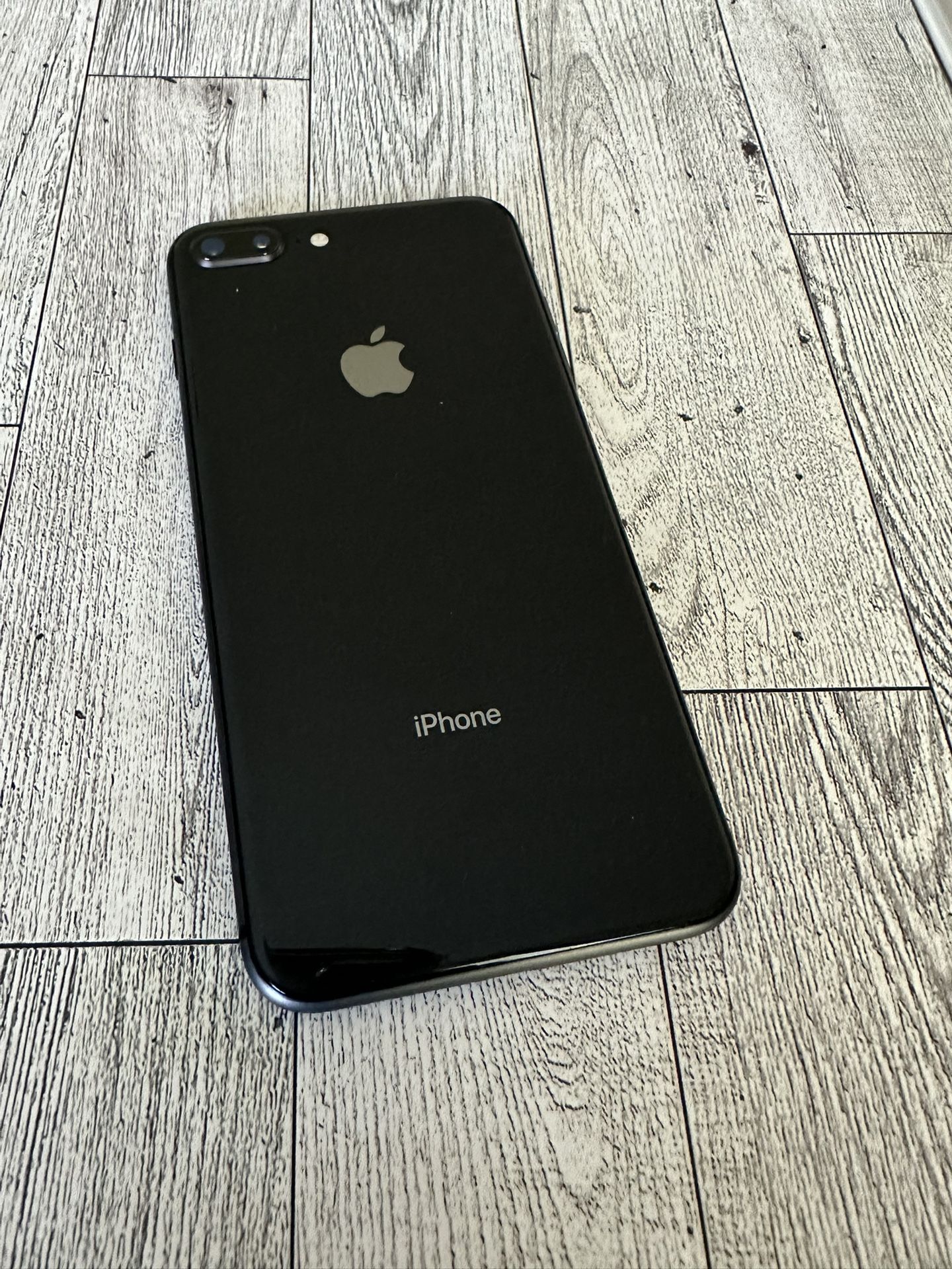iPhone 8 Plus (64GB) Unlocked 🌎 Liberado