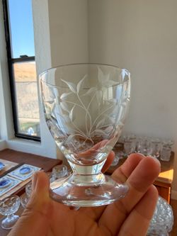 Vintage Ransgil Kingsley Miniature Glasses – Etched Floral Design – Set of 8
