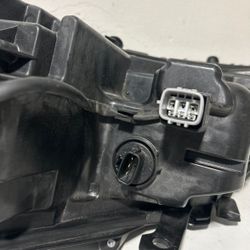 ⭐2020-24 TOYOTA CAMRY LED BLACK HEADLIGHT RIGHT SIDE OEM (81110-06F60)⭐ RAG-2-3 