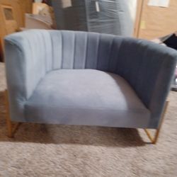 Dog/cat Couch With Brass Detail