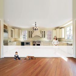 137 Inches Extra Wide Retractable Baby Gate - Indoor/Outdoor, for Doorways and Stairs - Perfect for Kids, Pets, and Large Dogs Gate for Stairs.