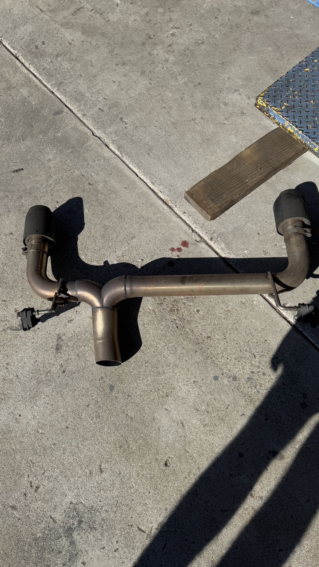 BMW F30 F31 F32 F33 F22 Rev9 Muffler Delete