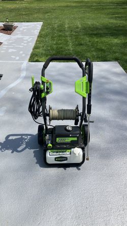 PRESSURE WASHER PREMIUM ELECTRIC  2000psi by GREENWORKS  Works Great 👍 Like New