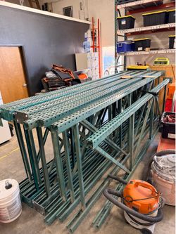 Used pallet racking.