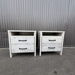 Set Of Two Night Stands 