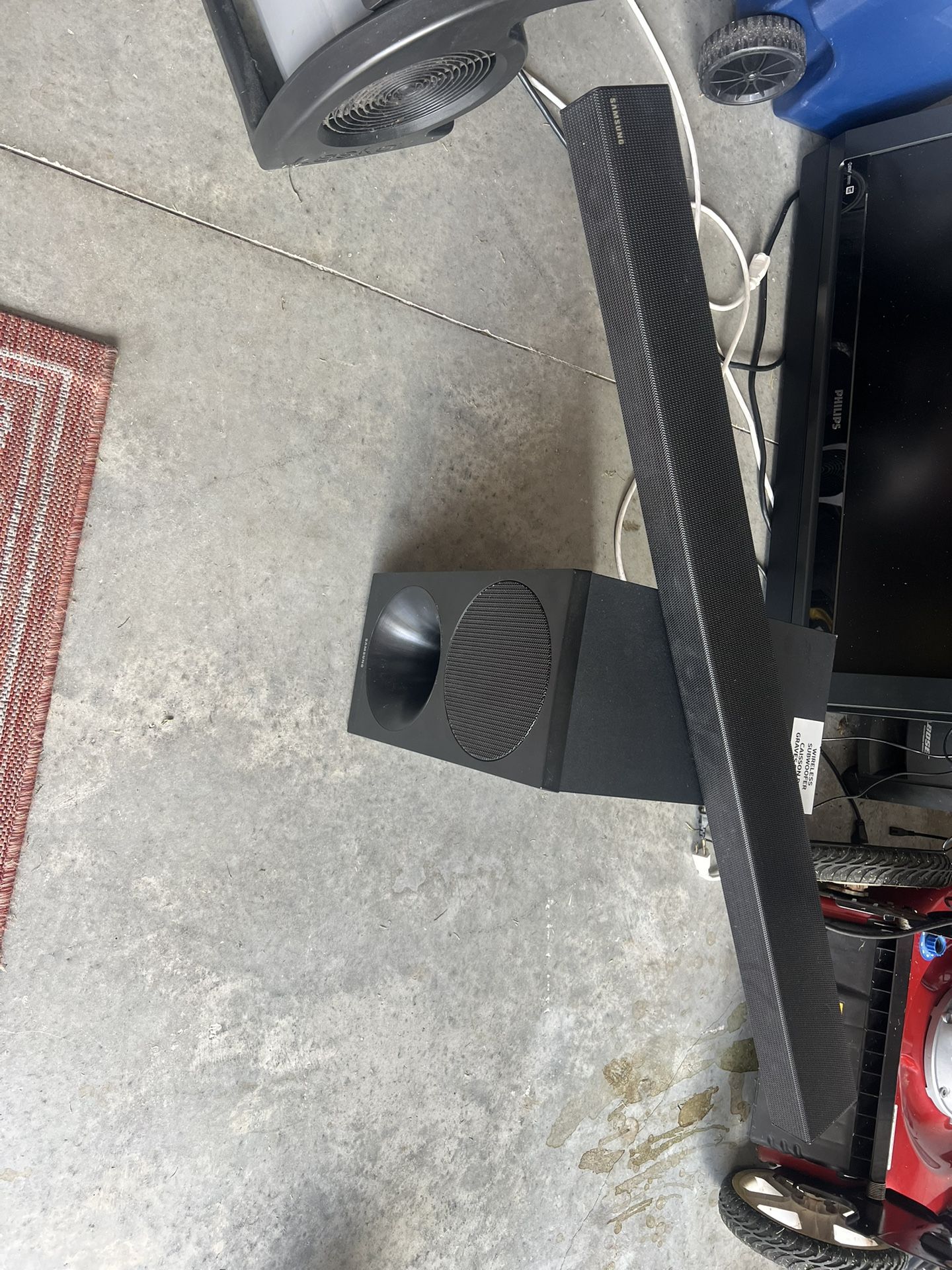 Samsung Sound Bar And Subwoofer