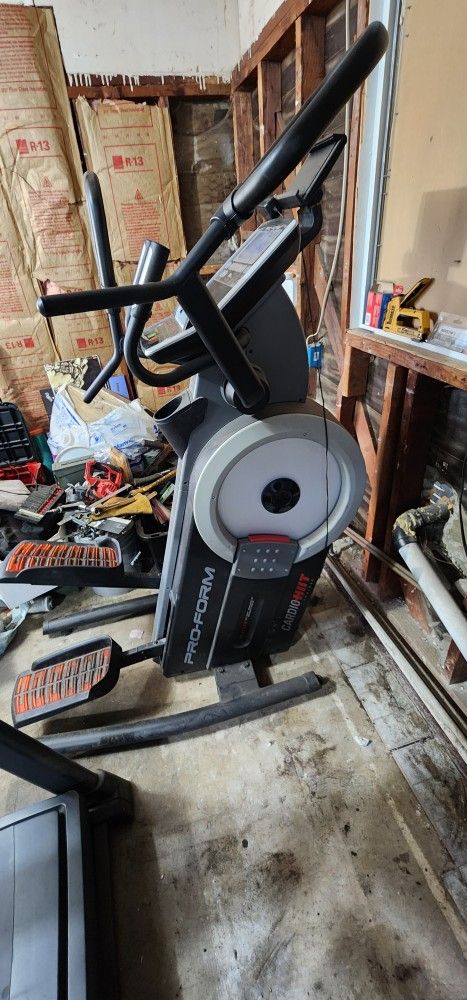 Pro Form Cardio Hiit Elliptical Trainer