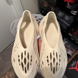 Yeezy Foam Runners Size 9
