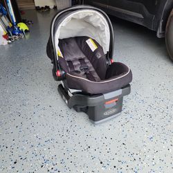 Graco Baby Car Seat With Stroller