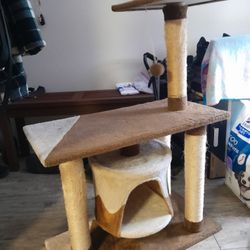 old cat tree