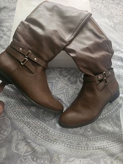 Brand New Boots, Size 8