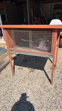 Pet Rabbit Hutch on Legs