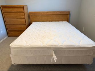 Queen Oak Bedroom Set  - Free Delivery 🚚