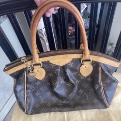 Louis Vuitton Purse