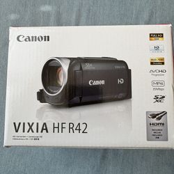 Canon VIXIA HF R42 HD Camcorder 