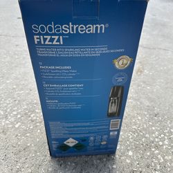 Brand New SodaStream Fizzi – Includes CO₂ Cylinder – Never Used