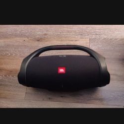 JBL Boombox 2