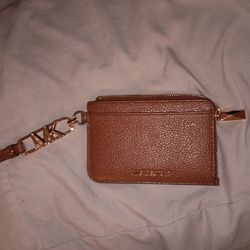 Women's authentic Micheal kors wallet