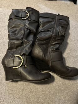 Women’s Boots, Size 9.5