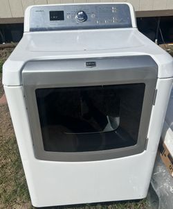 Maytag Bravos XL Dryer